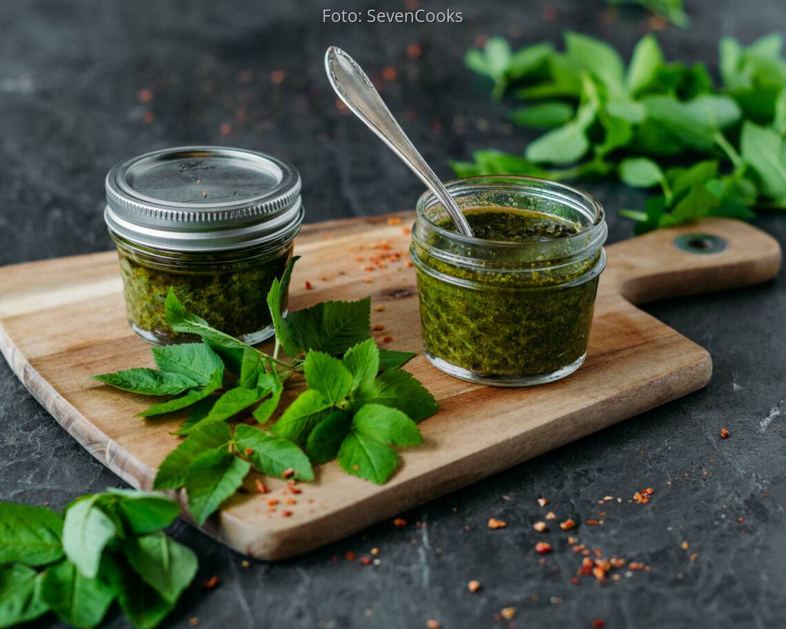 Veganes Rezept: Giersch-Basilikum-Pesto 1