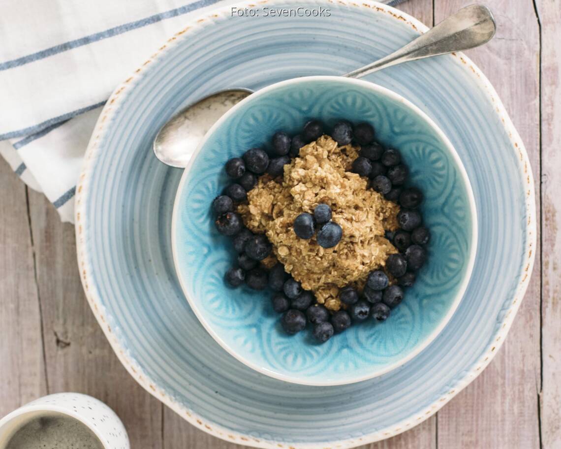 Veganes_Rezept:_Heidelbeer_Porridge_mit_Zimt_4