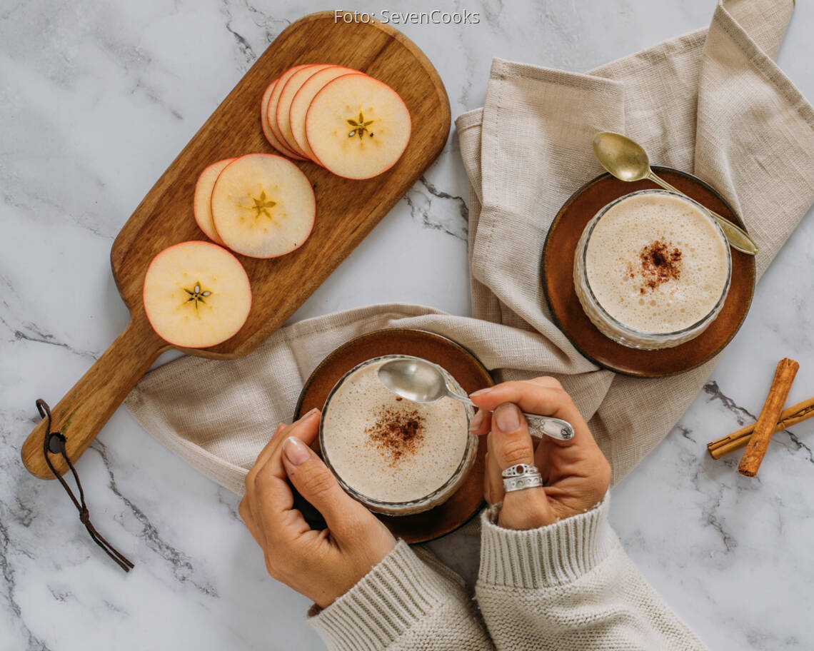 Veganes Rezept: Heißer Apfel-Mandel-Smoothie