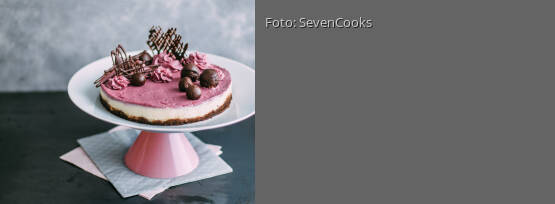 Rezeptbild für "Himbeer-Rohkost-Torte"