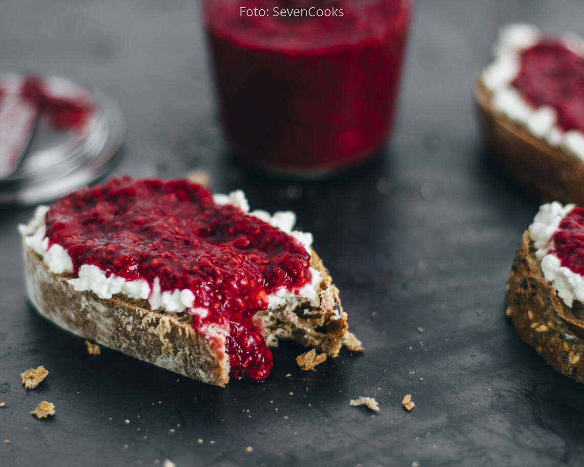 Veganes Rezept: Himbeer-Marmelade mit Chia-Samen
