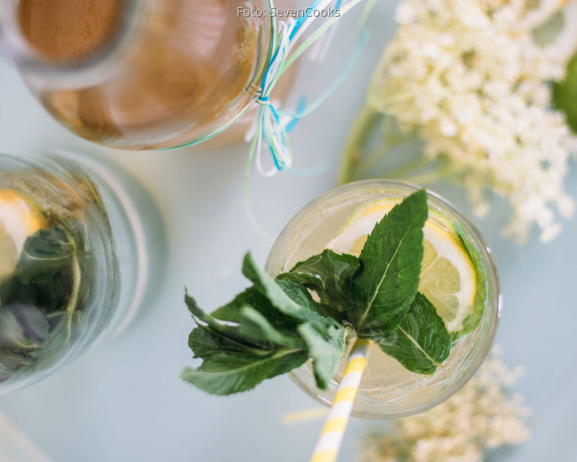 Veganes Rezept: Holunderblütensirup_3