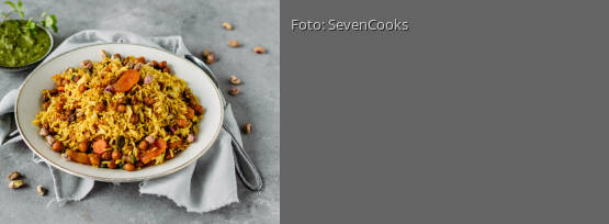 Rezeptbild für "Indisches Biryani mit Aprikosen und Pistazien"