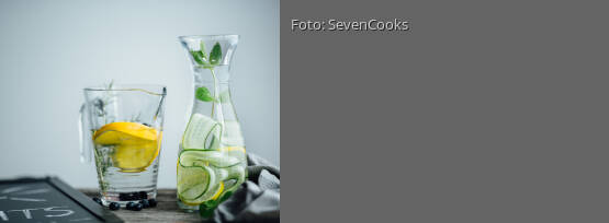 Rezeptbild für "Infused Water: Zitrone-Gurke-Minze"