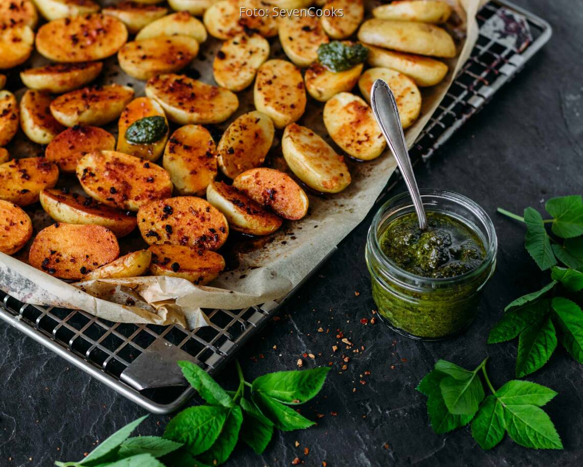 Veganes Rezept: Junge Kartoffeln mit Giersch Basilikum Pesto 2