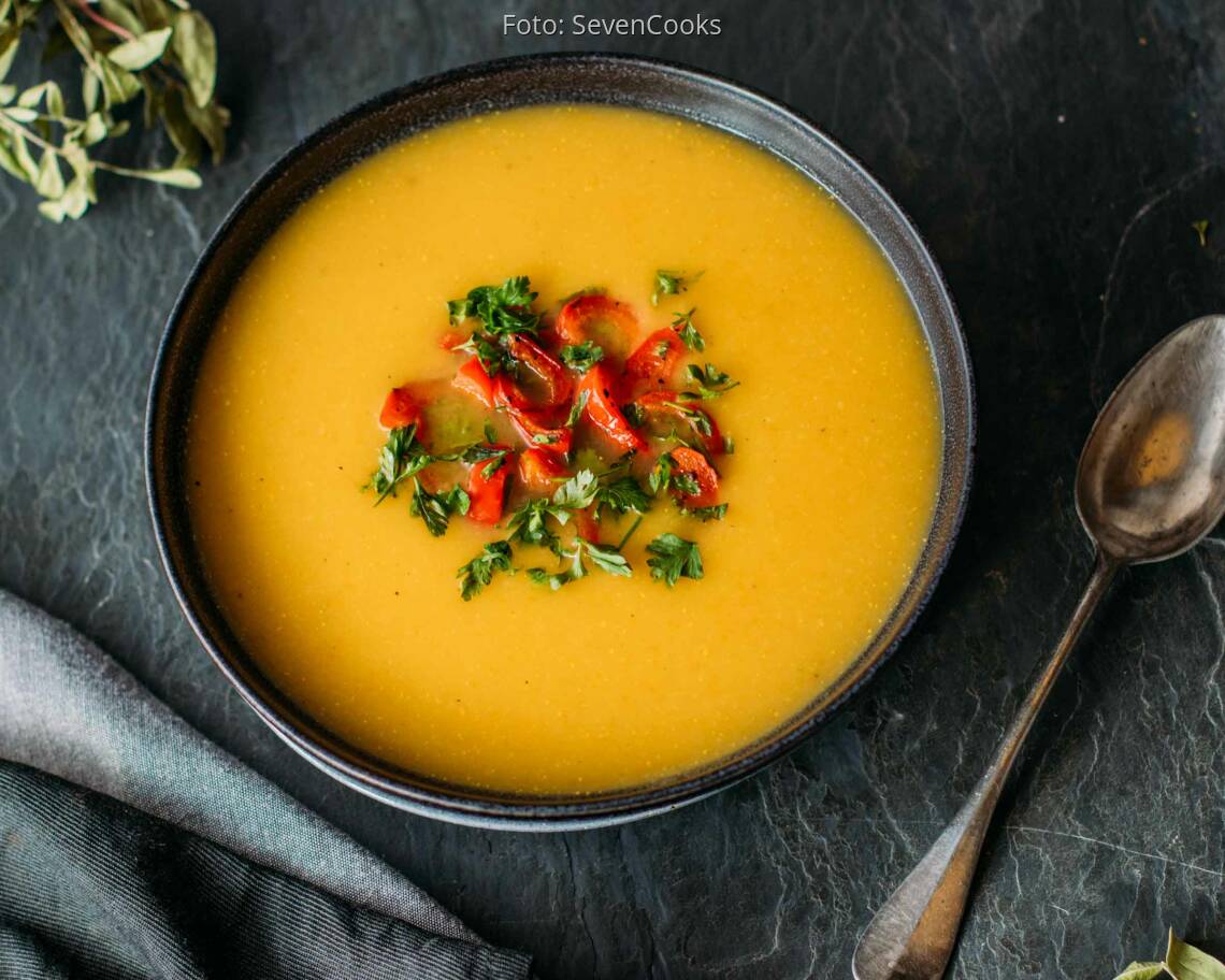 Veganes_Rezept:_Kartoffel_Gemüse_Suppe_3
