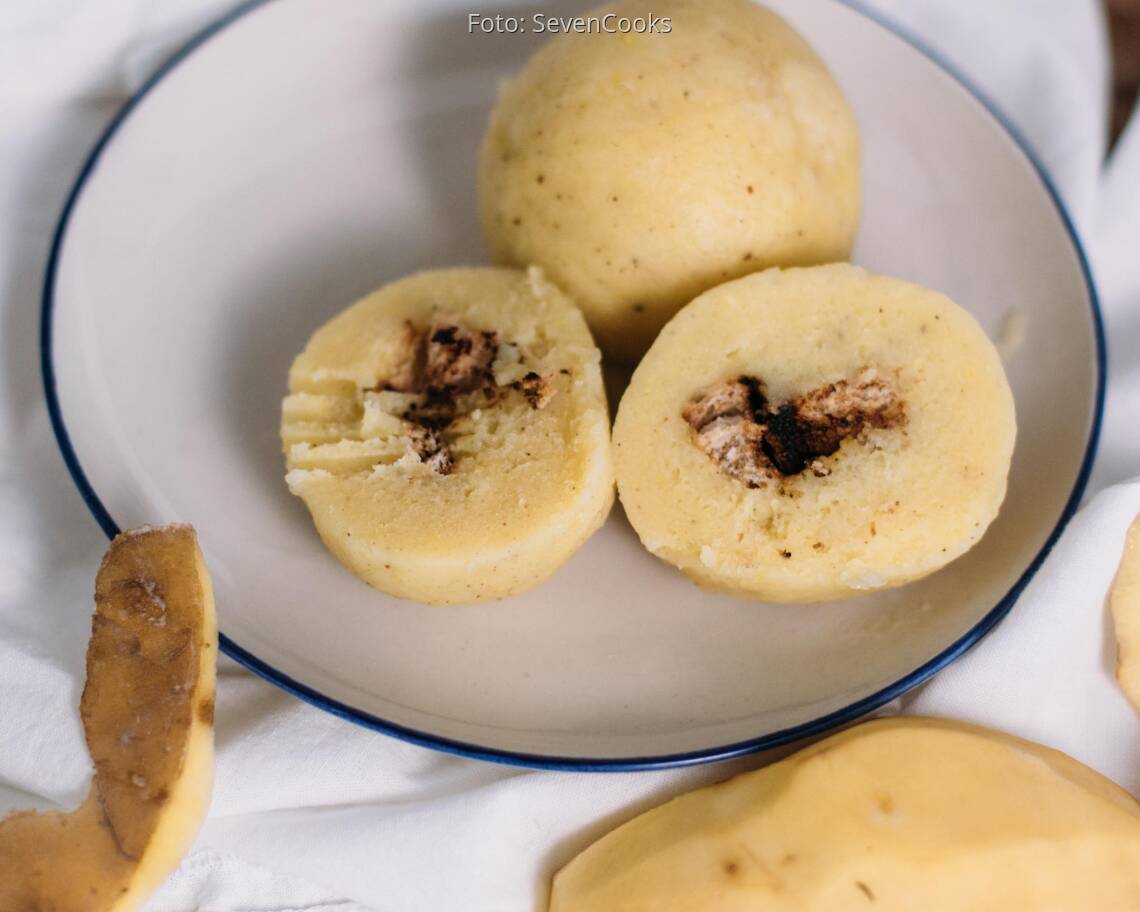 Veganes Rezept: Kartoffelknödel aus gekochten Kartoffeln 3