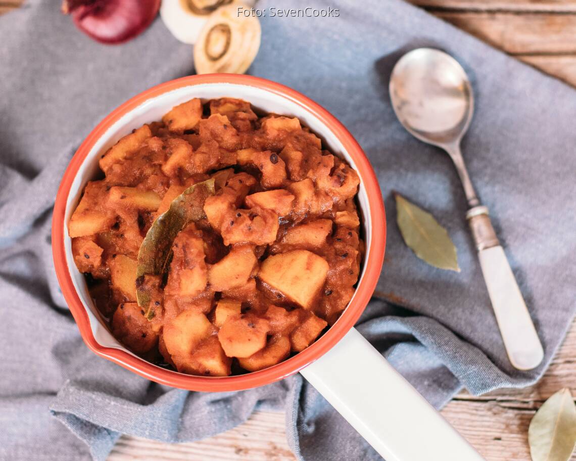 Veganes Rezept: Kartoffel-Pastinaken-Gulasch 1