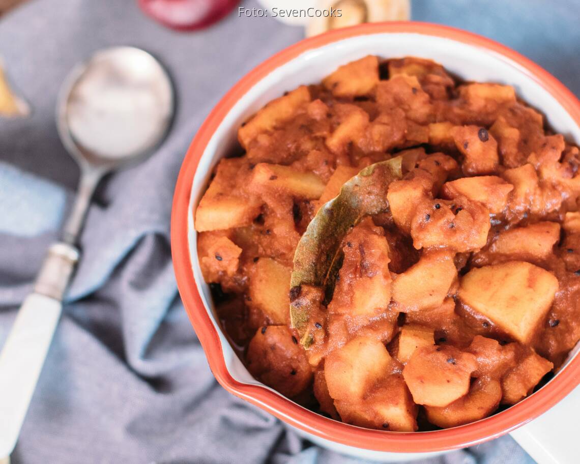 Veganes Rezept: Kartoffel-Pastinaken-Gulasch 2