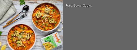 Rezeptbild für "Kichererbsen-Eintopf mit veganem Pfannenkäse"