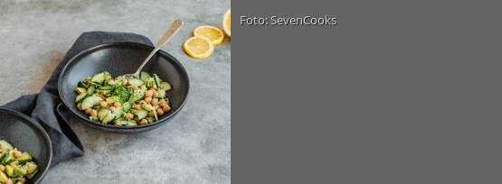 Rezeptbild für "Schneller Kichererbsensalat mit Avocado"