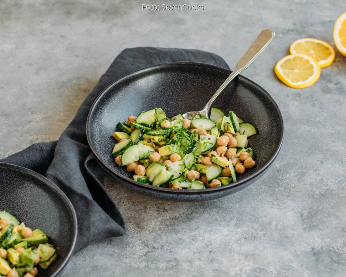 Veganes Rezept: Kichererbsensalat mit Avocado 1