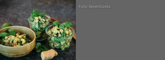 Rezeptbild für "Kichererbsensalat mit Avocado-Dressing"