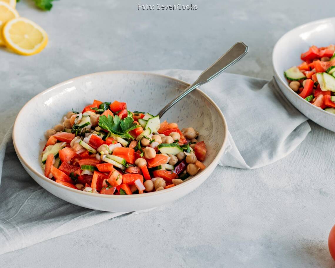 Veganes Rezept: Kichererbsensalat mit Paprika 2