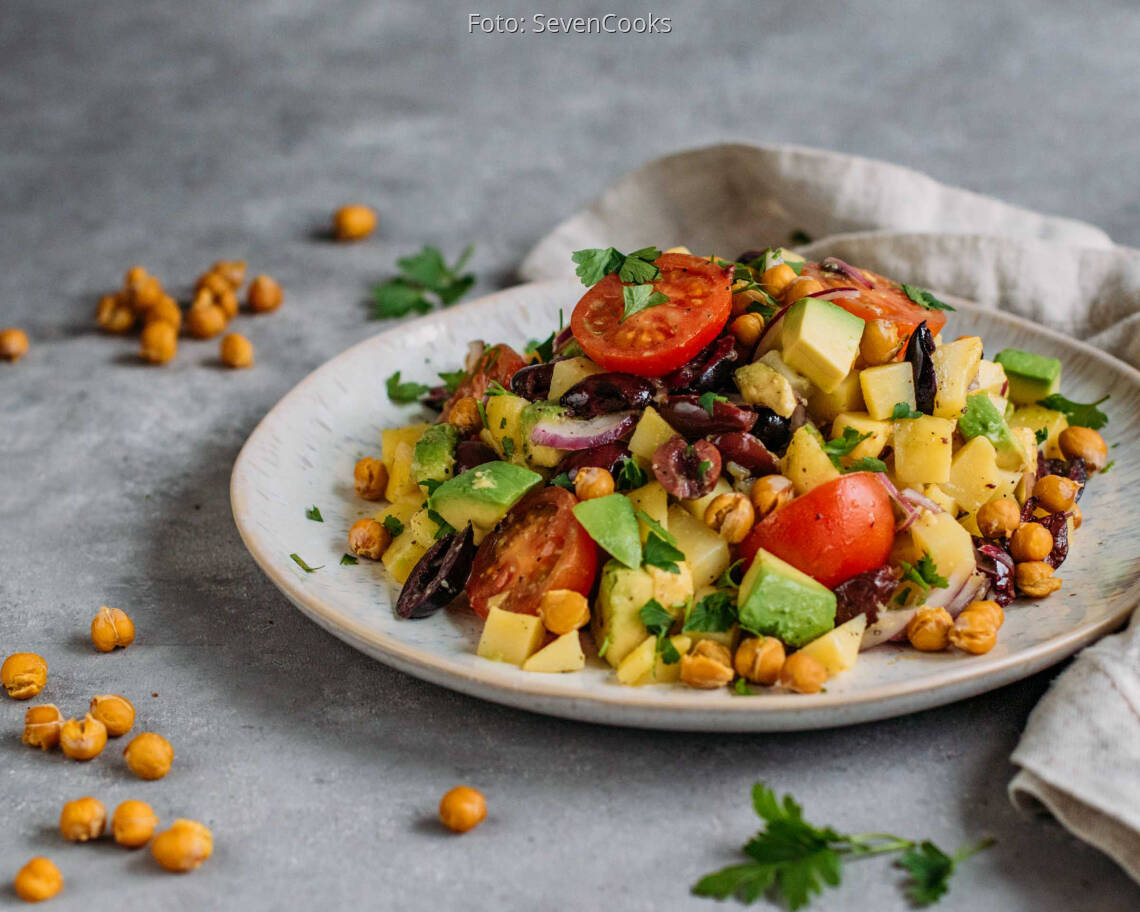 Veganes Rezept: Knusprig bunter Kartoffelsalat 2