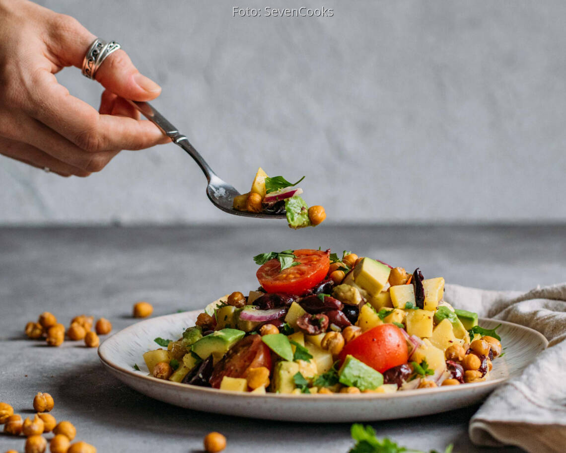 Veganes Rezept: Knusprig bunter Kartoffelsalat 3