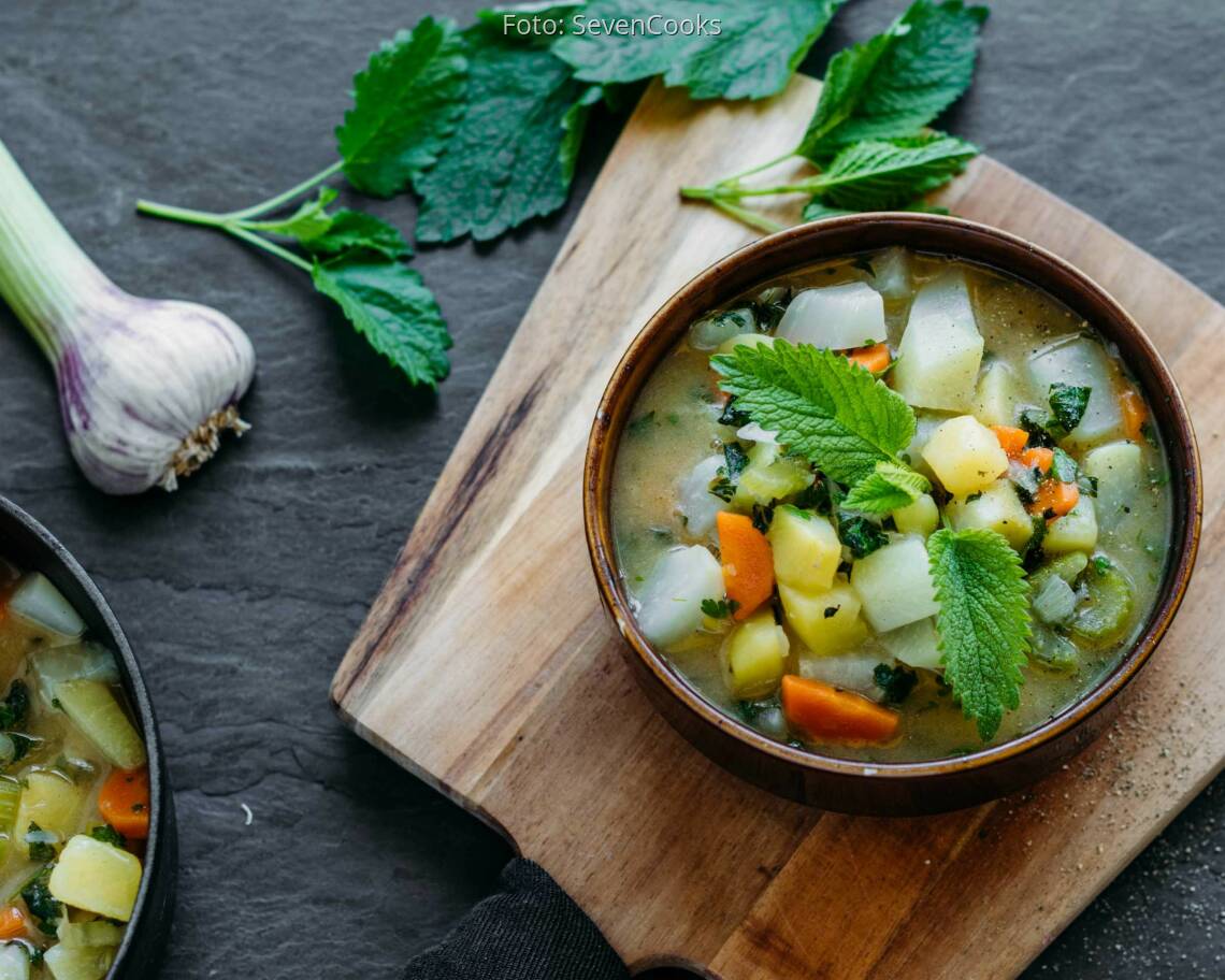 Veganes Rezept: Kohlrabi-Eintopf mit frischem Knoblauch 2