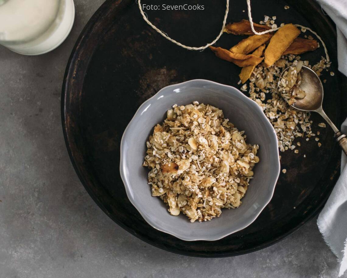 Veganes Rezept: Kokos-Mandel-Müsli 2