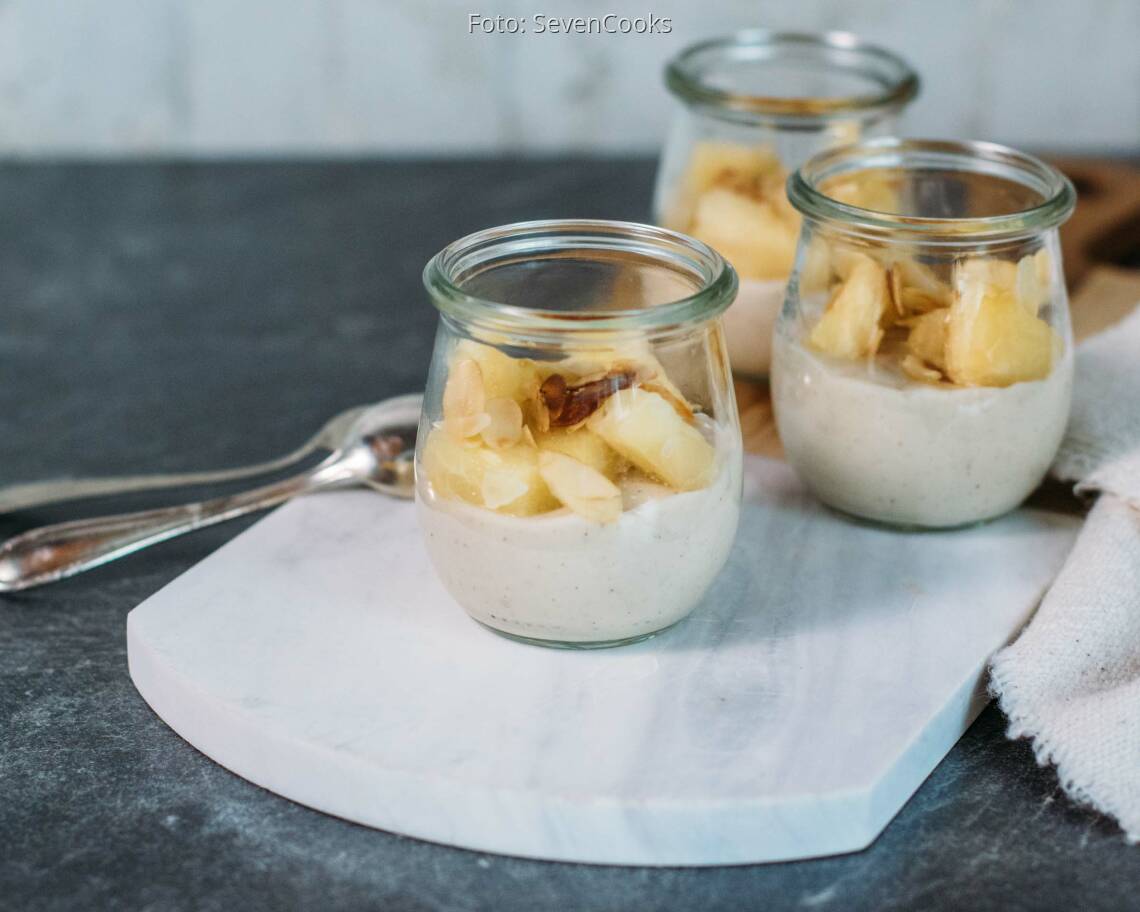 Veganes Rezept: Kokospudding mit Ananas