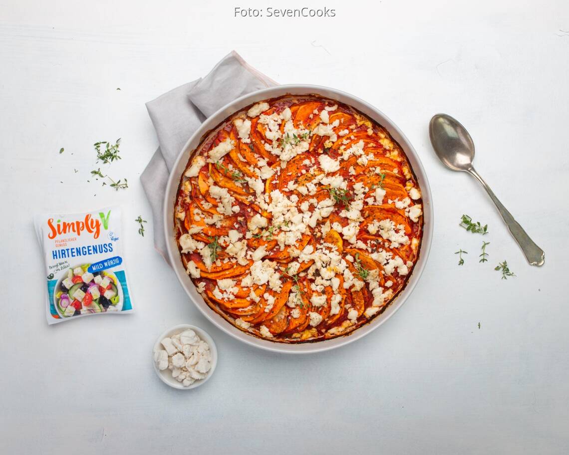 Veganes Rezept: Kürbis-Pastinaken-Auflauf mit veganem Feta 1