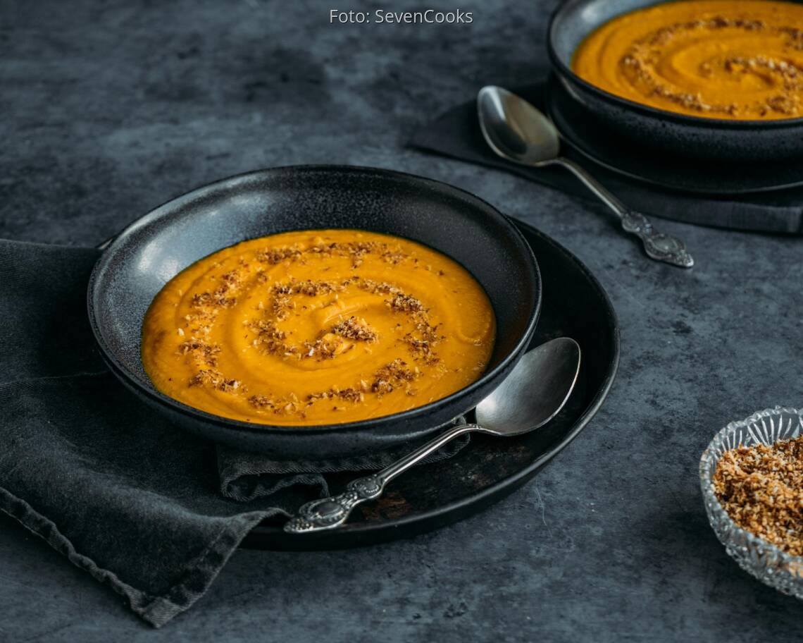 Veganes Rezept: Kürbissuppe mit Kokosmilch 2