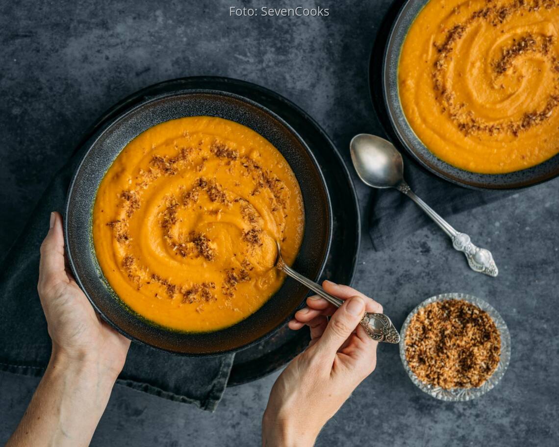 Veganes Rezept: Kürbissuppe mit Kokosmilch 3