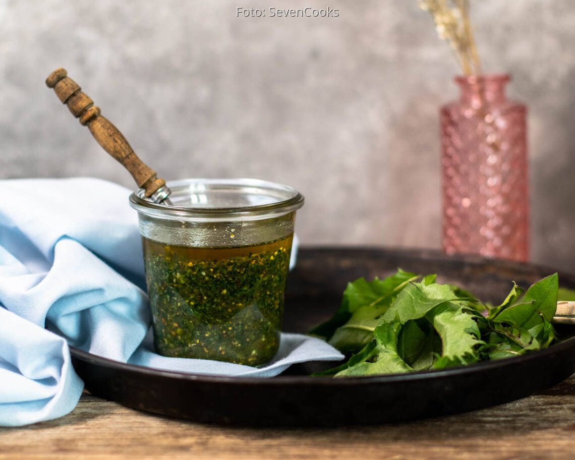 Veganes Rezept: Löwenzahnpesto 2