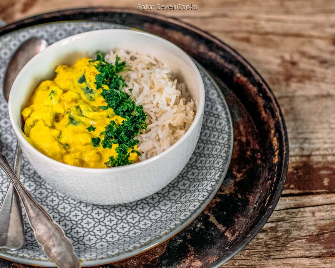 veganes_rezept__mandel_zucchini_curry_mit_kichererbsen_neu_1