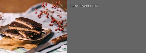Rezeptbild für "Mandelkaramell-Schnittchen mit Schokolade"