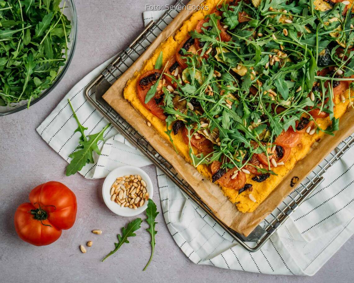 Veganes Rezept: Mediterrane Polenta-Pizza 1