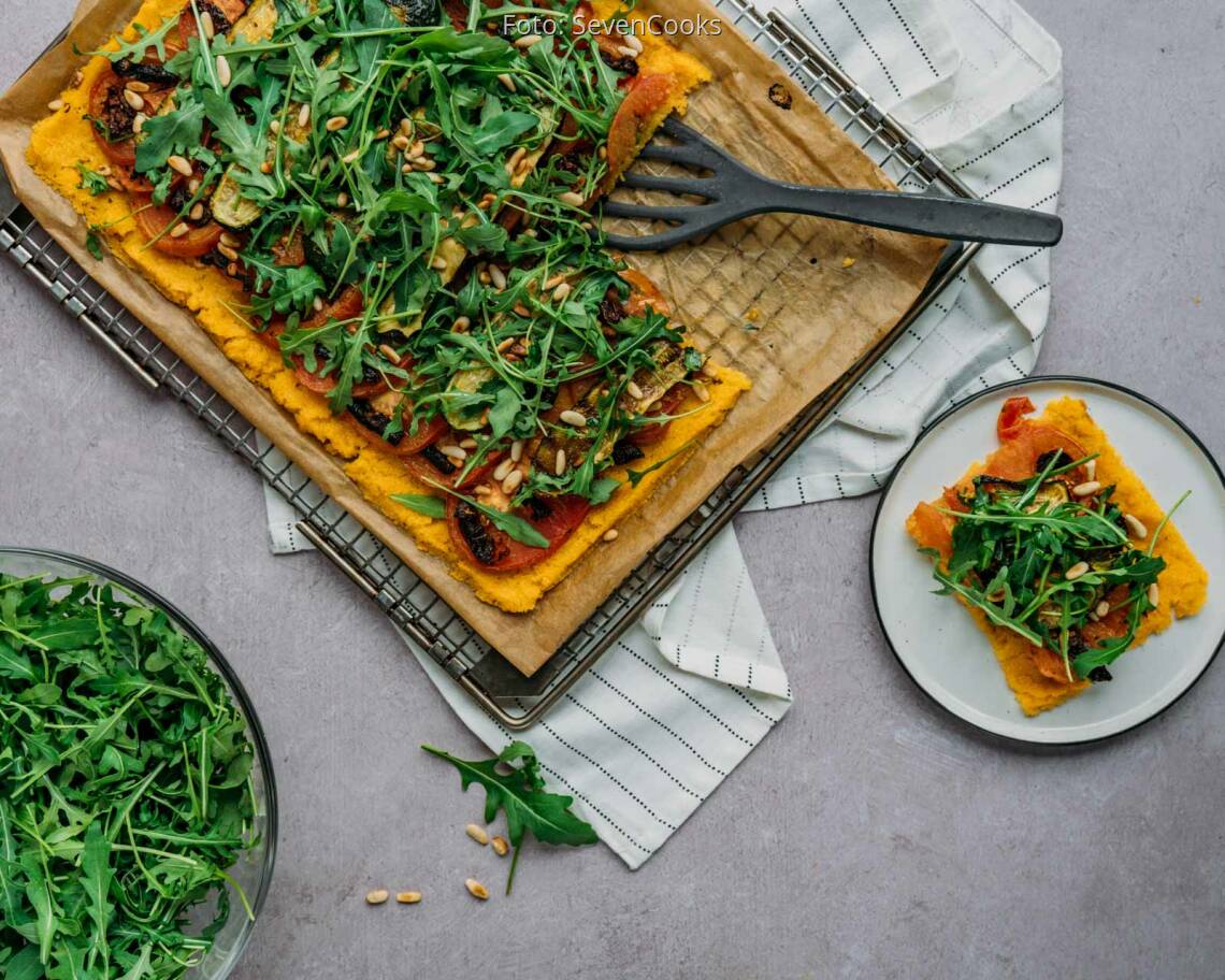 Veganes Rezept: Mediterrane Polenta-Pizza 3