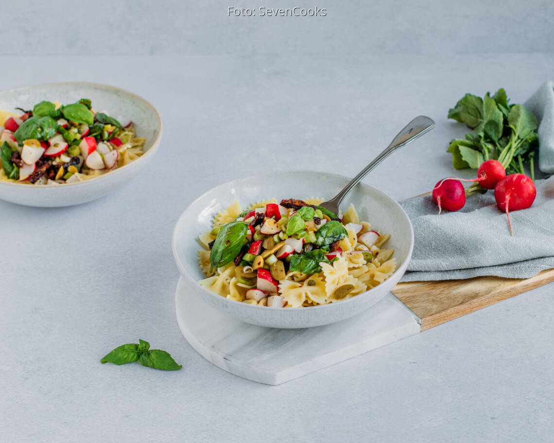 Veganes Rezept: Mediterrane Radieschen-Pasta 2