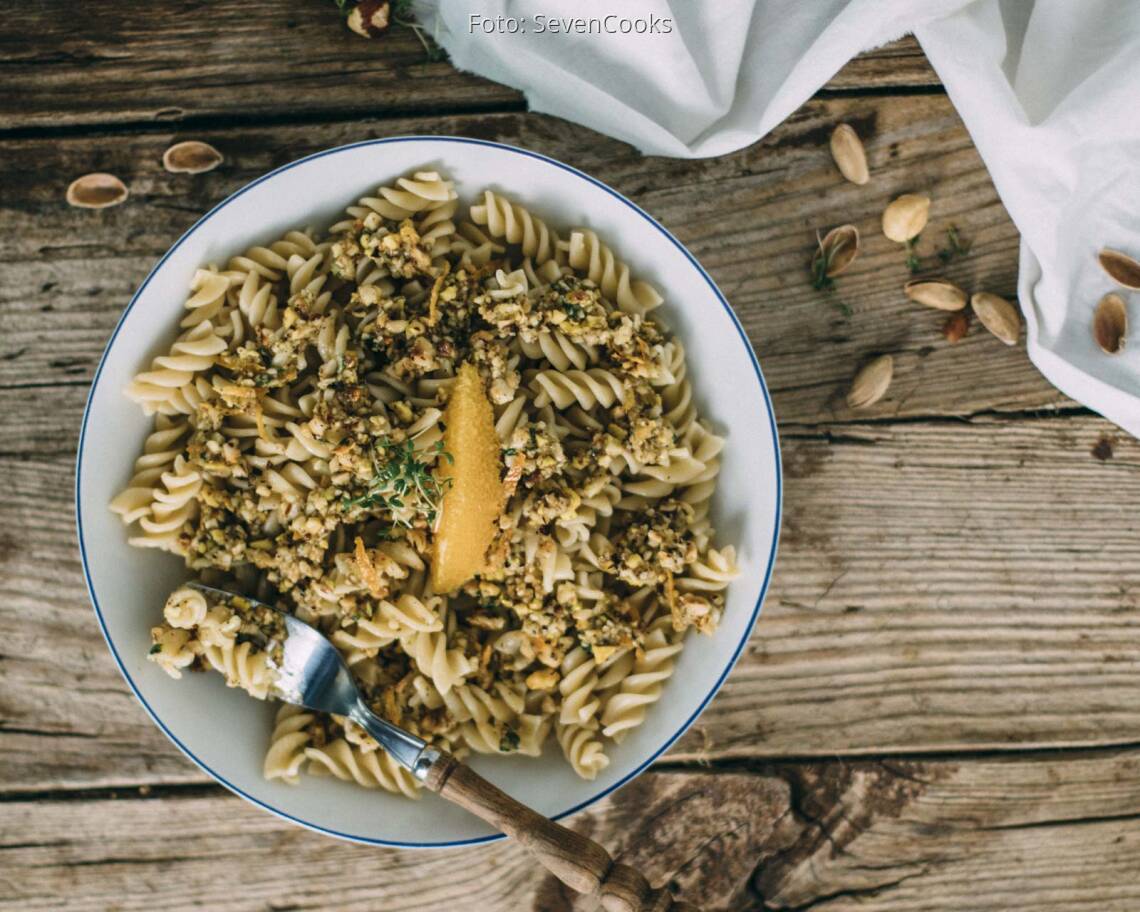 Veganes Rezept: Nudeln mit Pistazien-Haselnuss-Pesto_2
