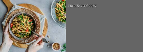Rezeptbild für "Nudelsalat mit Pesto Rosso"