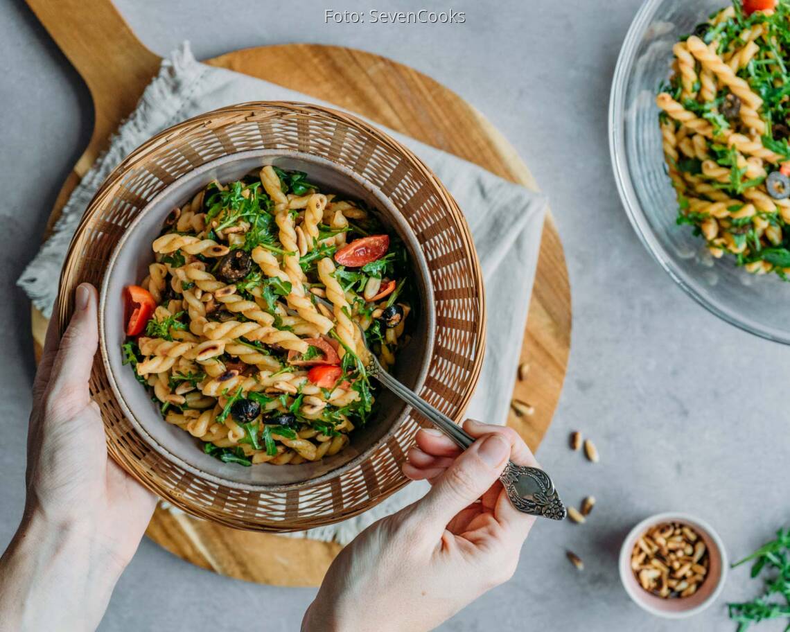 Veganes Rezept: Nudelsalat mit Pesto 1