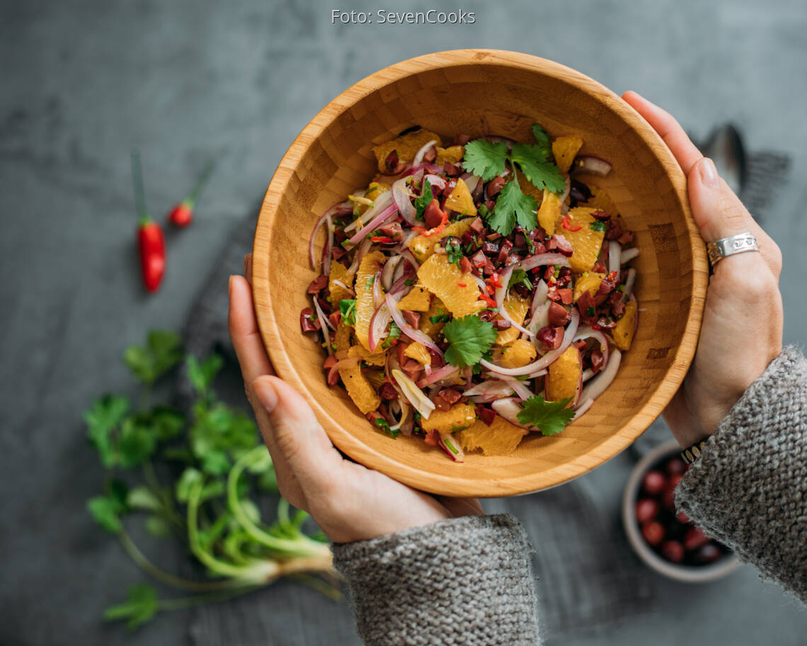 Veganes Rezept: Oliven-Orangen-Salsa 2