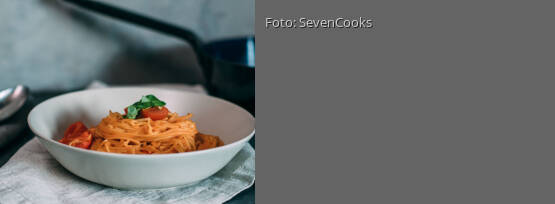 Rezeptbild für "One Pot Pasta mit Kirschtomaten und Basilikum"