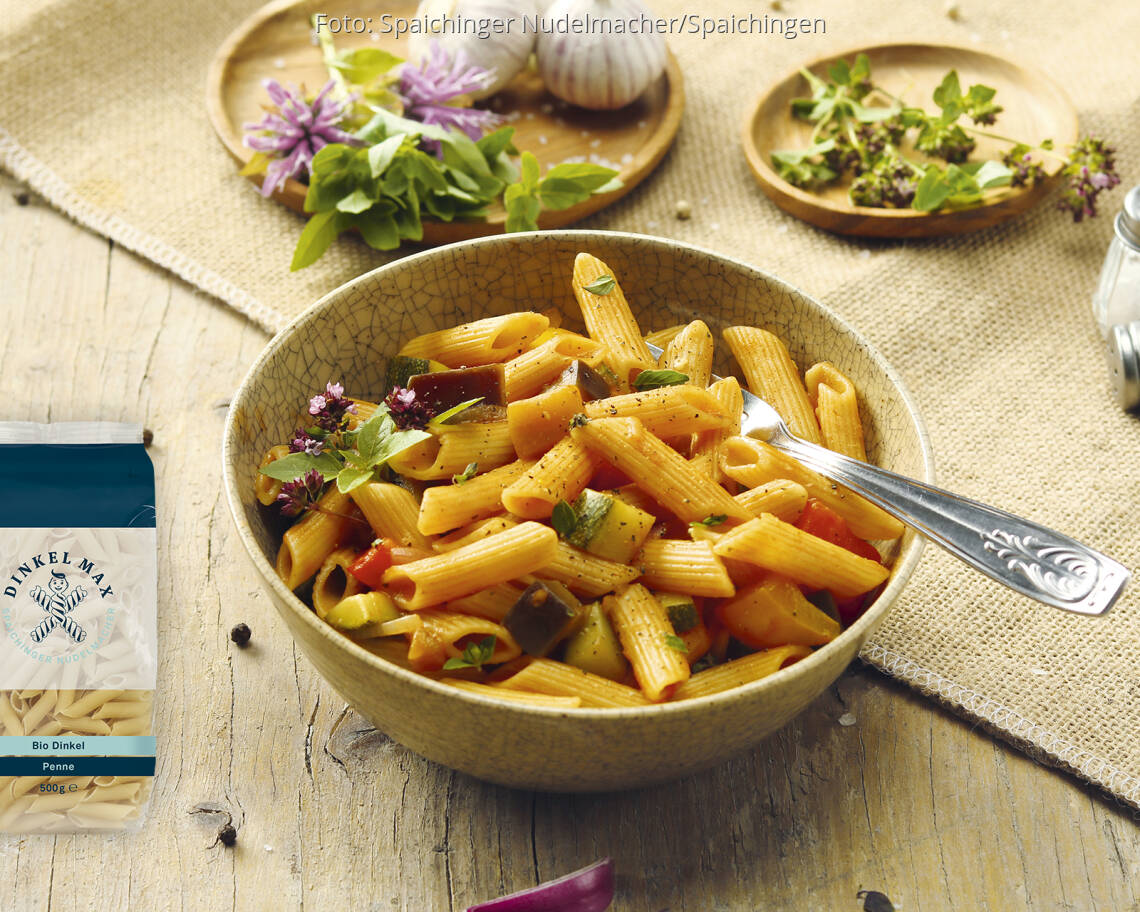 Veganes Rezept: One Pot Pasta mit Paprika
