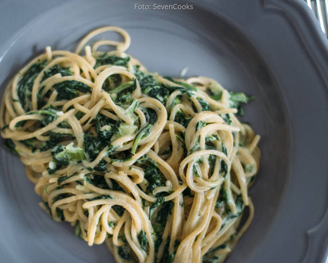 Veganes Rezept: One Pot Pasta mit Spinat