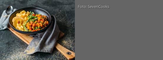 Rezeptbild für "Orangenpolenta mit Paprikagemüse"