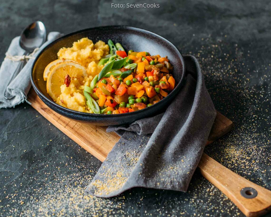 Veganes Rezept: Orangenpolenta mit Paprikagemüse 1