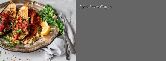 Rezeptbild für "Orientalische Ofenauberginen mit Zitronenbulgur"