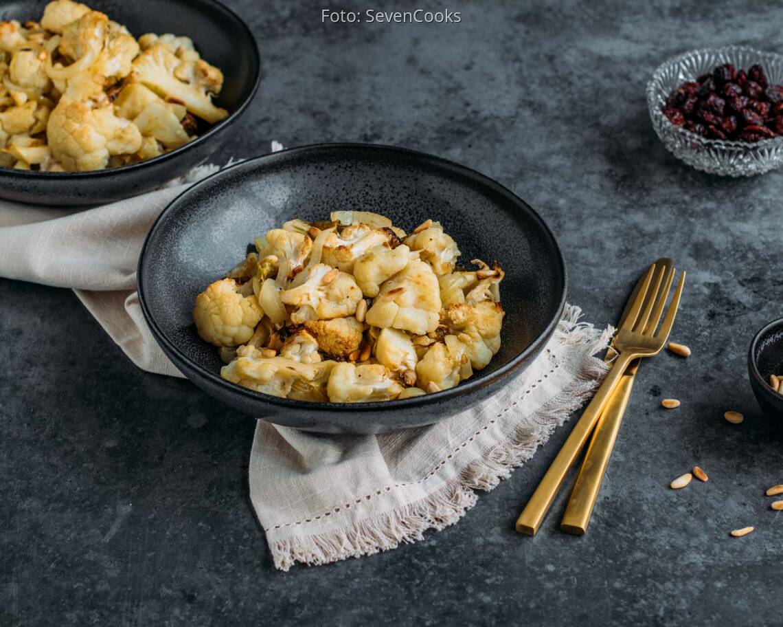 Veganes Rezept: Orientalischer Blumenkohlsalat aus dem Ofen 1