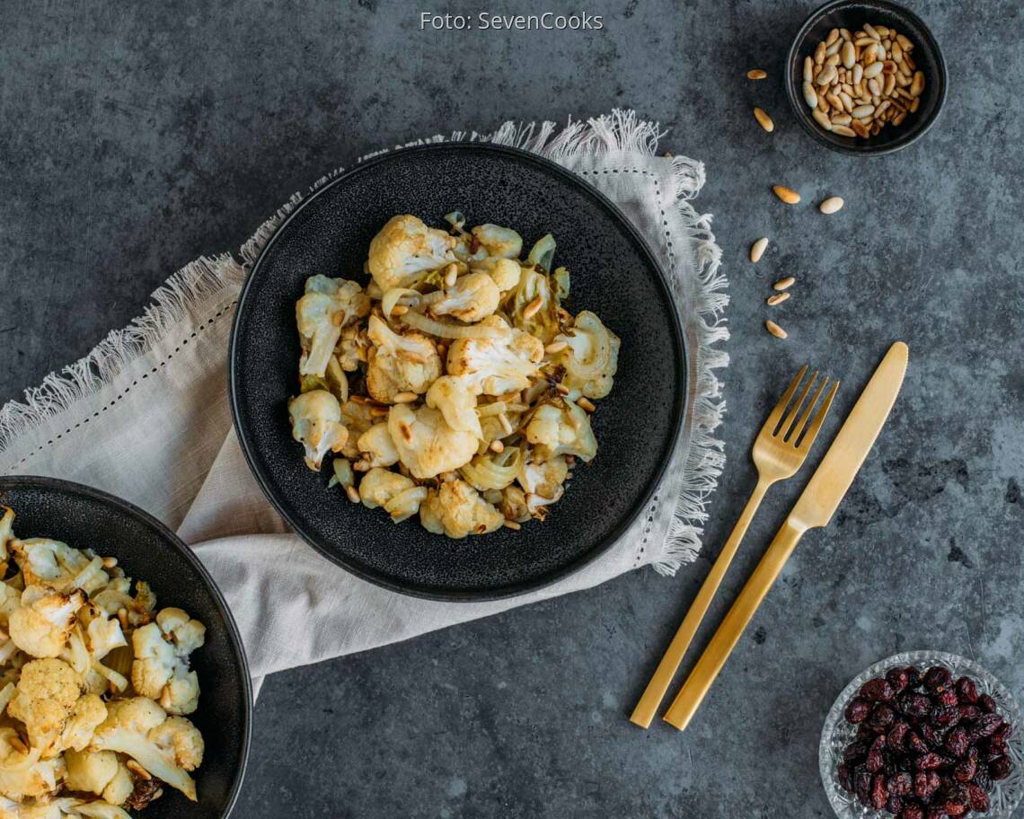 Veganes Rezept: Orientalischer Blumenkohlsalat aus dem Ofen 2