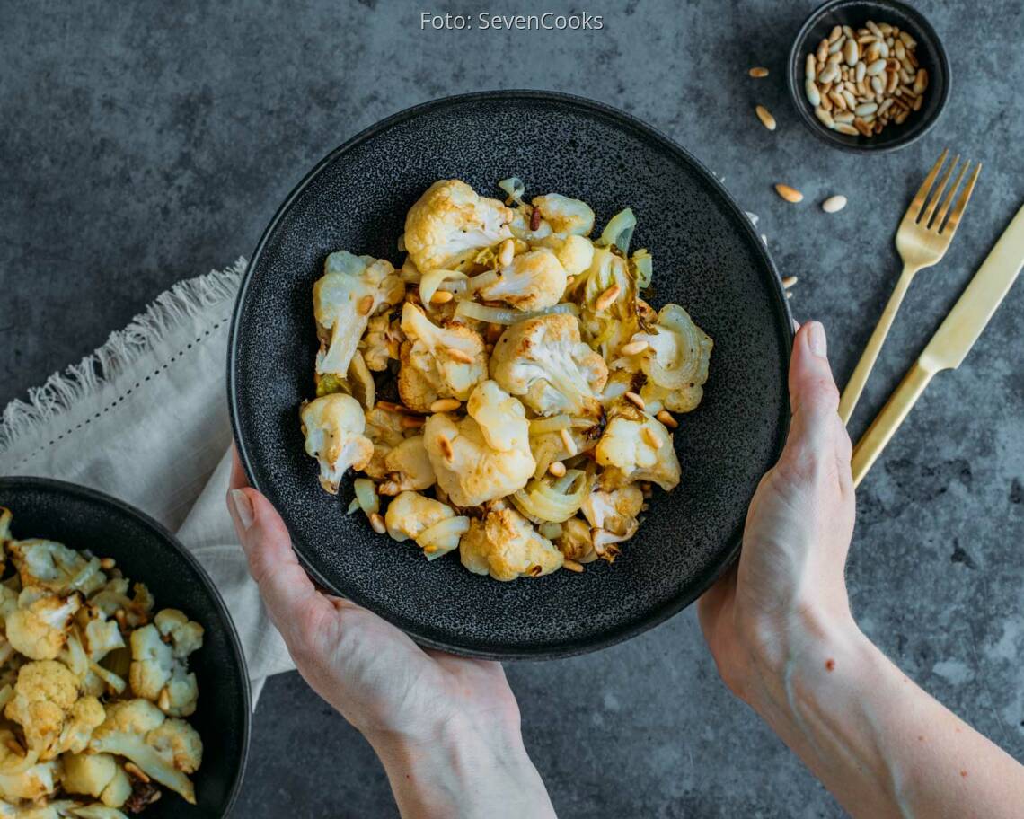 Veganes Rezept: Orientalischer Blumenkohlsalat aus dem Ofen 3