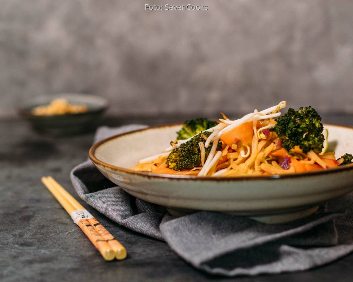 Veganes Rezept: Pad Thai mit Brokkoli 2