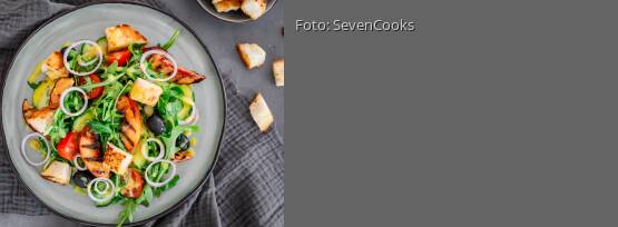 Rezeptbild für "Panzanella mit gegrillter Nektarine"