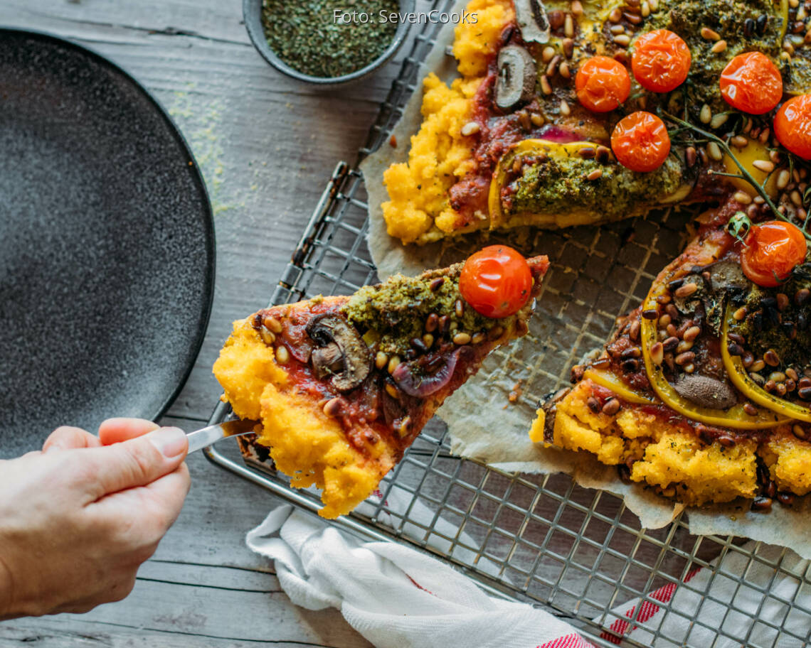 Veganes Rezept: Polent-Pizza