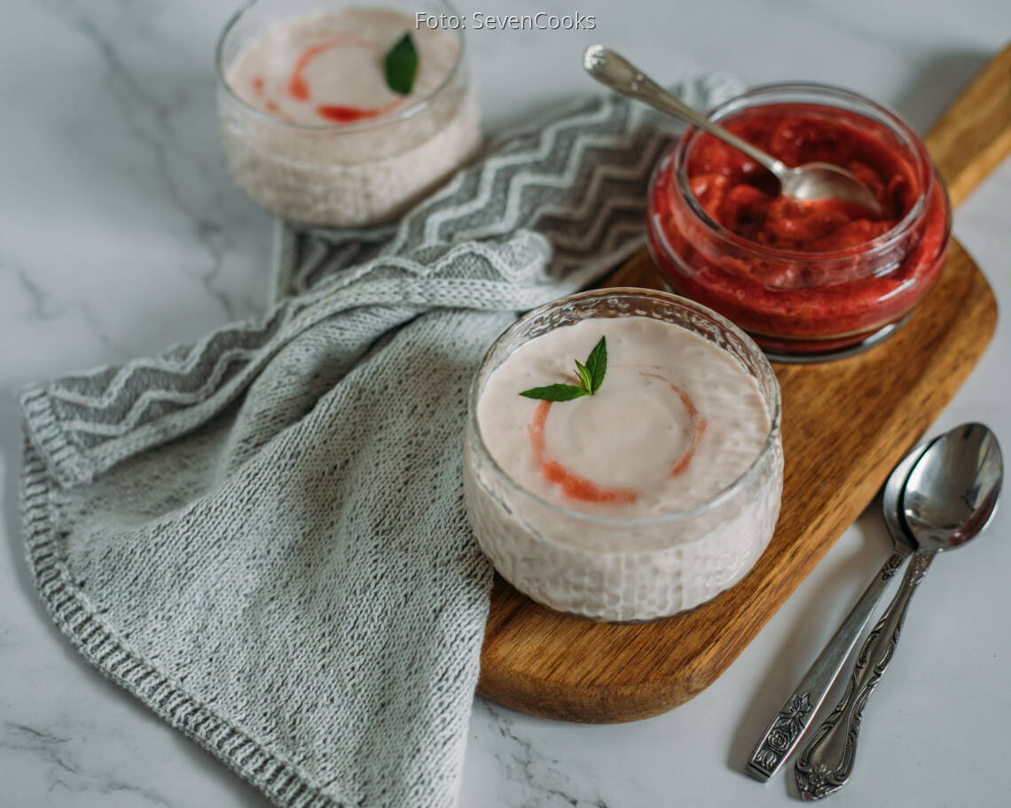 Veganes Rezept: Rhabarber Joghurt Drink