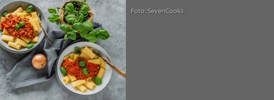 Rezeptbild für "Ruckzuck Rigatoni mit Tomaten-Erbsen-Soße"